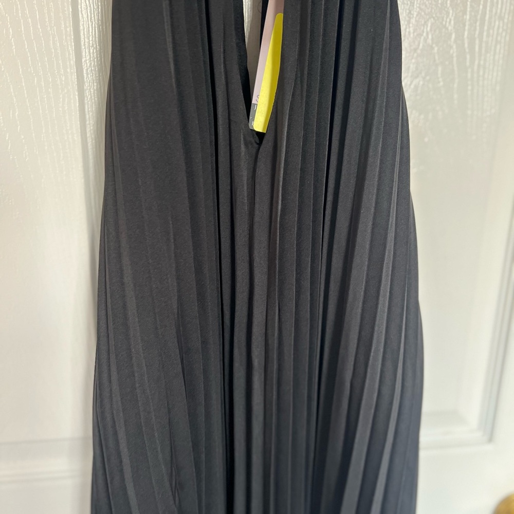 8) Sofia Vergara  Women's Pleated Halter Midi Dress, Mid Calf Length, NWT small - Picture 6 of 9